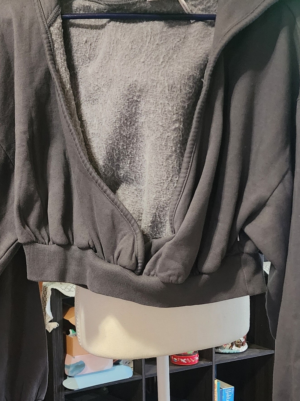 Out From Under Urban Outfitters Dark Gray Cropped Sherpa-Lined Hoodie Sz Med